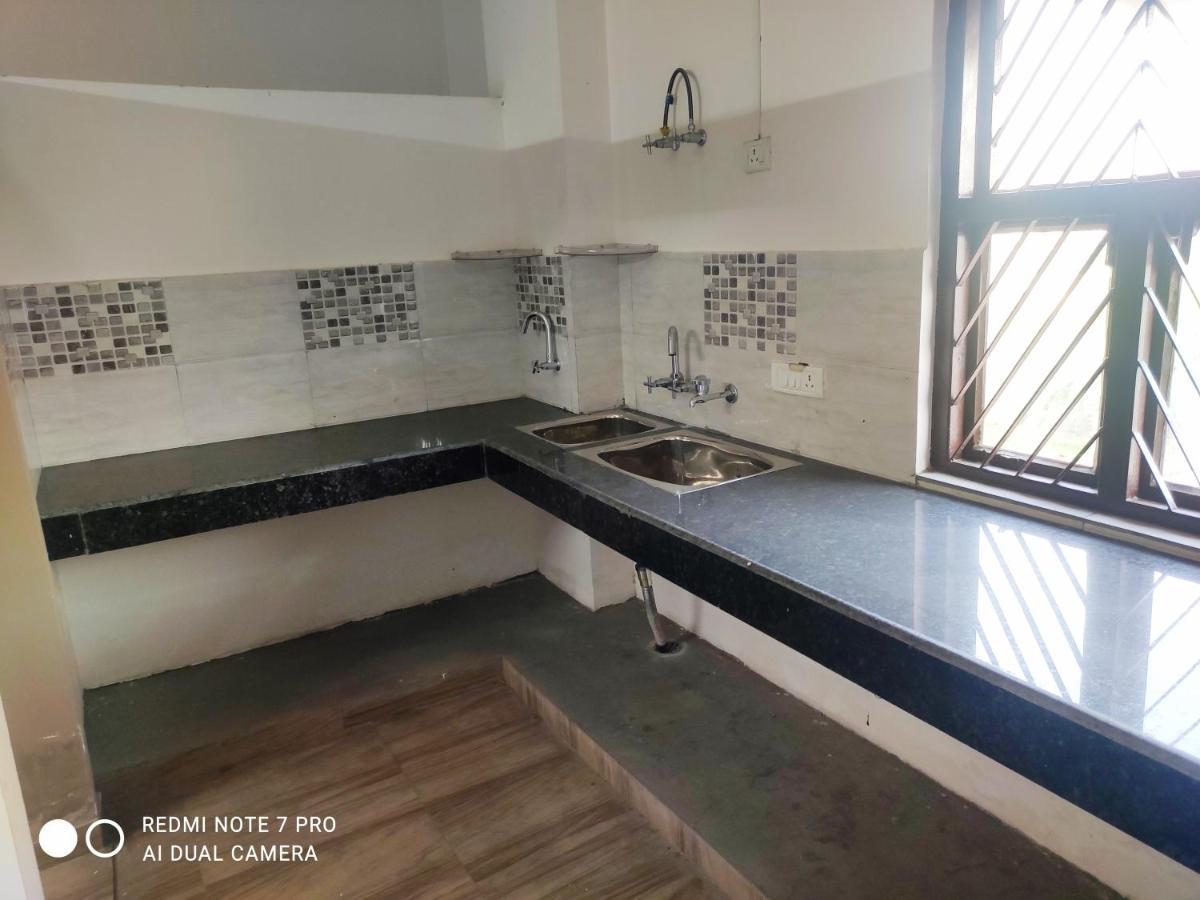 Aparthotel Yog Bhawan à Greater Noida Extérieur photo
