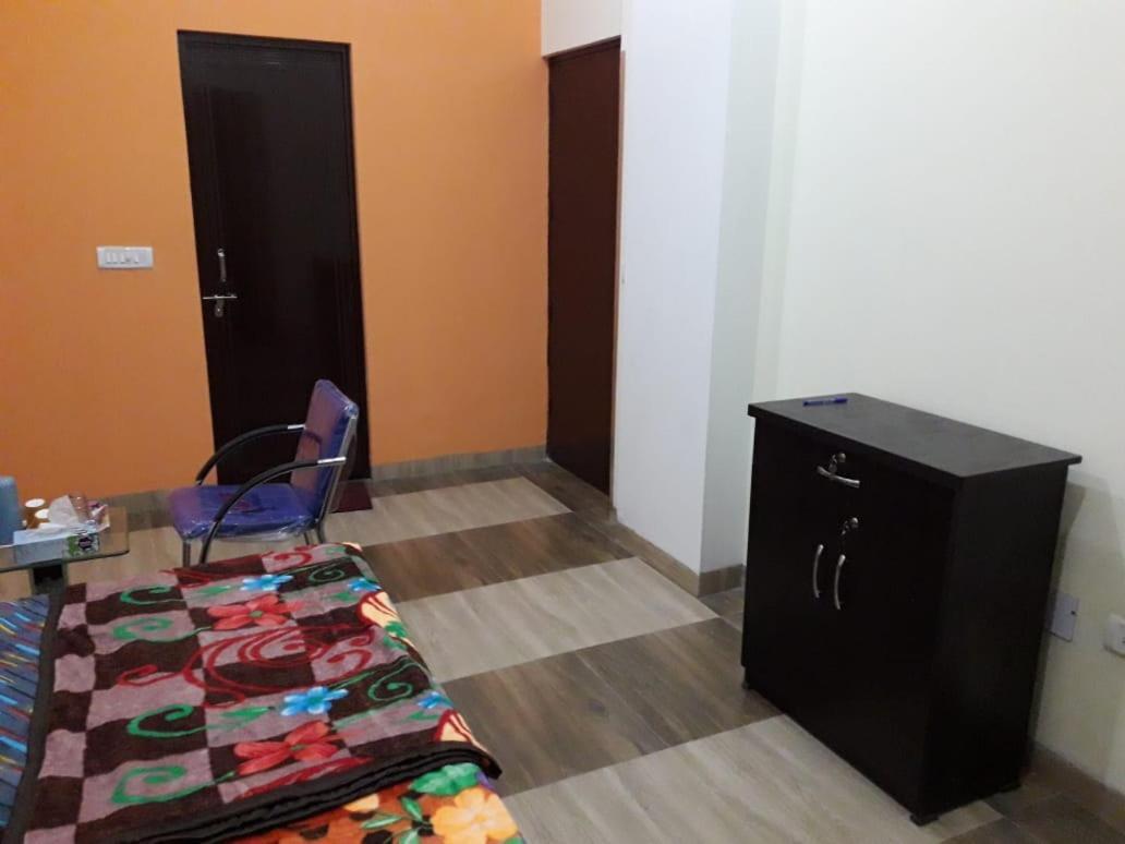 Aparthotel Yog Bhawan à Greater Noida Extérieur photo